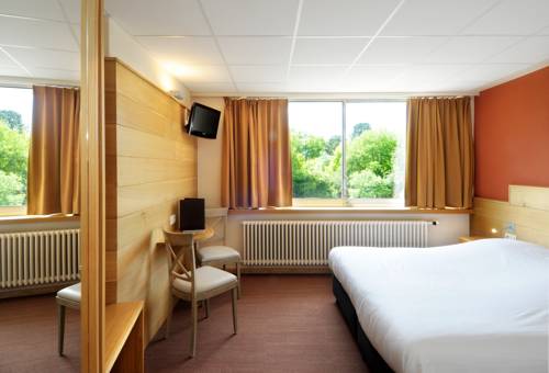 Imagen de la habitación del Hotel Mont-des-Pins. Foto 13