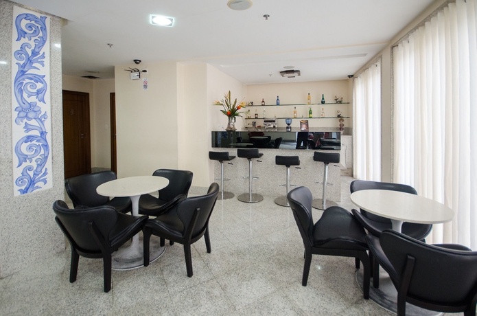 Imagen de los interiores del Hotel Monte Alegre. Foto 10