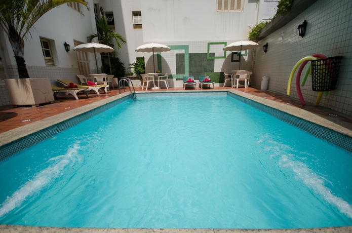Imagen de la piscina del Hotel Monte Alegre. Foto 15