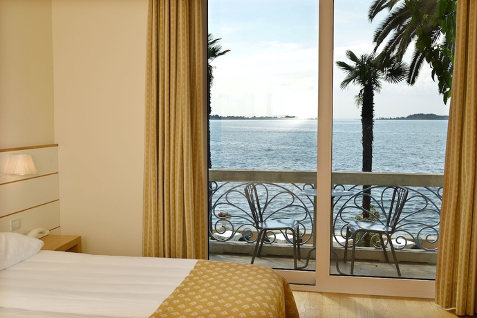 Imagen de la habitación del Hotel Monte Baldo E Villa Acquarone. Foto 7