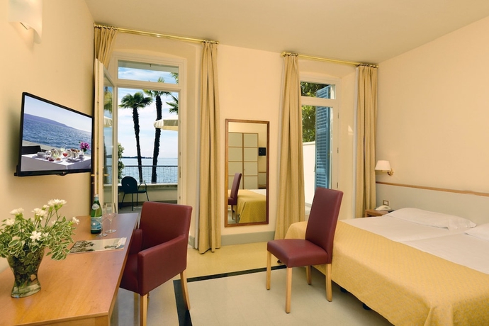 Imagen de la habitación del Hotel Monte Baldo E Villa Acquarone. Foto 12