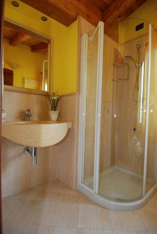 Imagen de la habitación del Hotel Monte Baldo. Foto 18