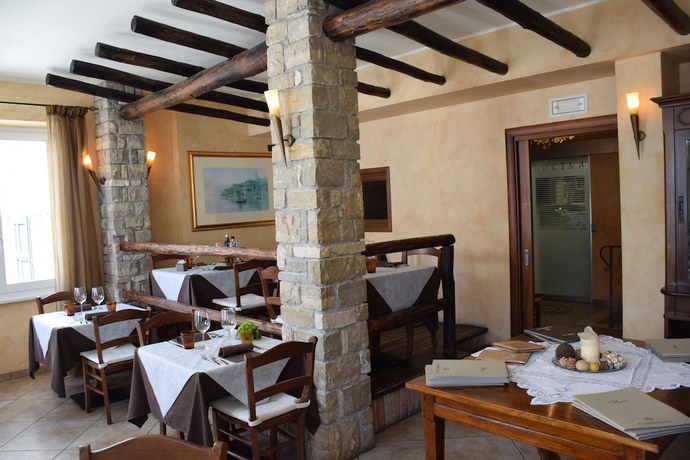Imagen del bar/restaurante del Hotel Monte Baldo. Foto 9