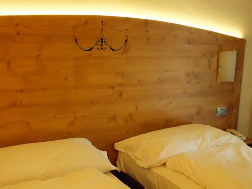 Imagen de la habitación del Hotel Monte Bondone. Foto 15