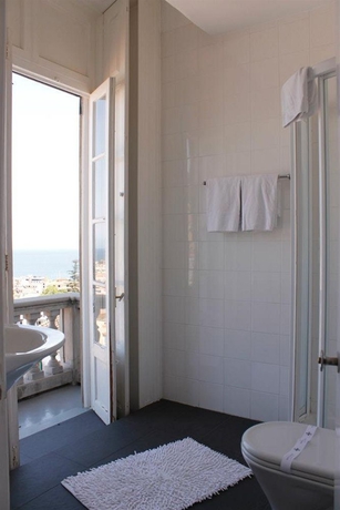 Imagen de la habitación del Hotel Monte Carlo. Foto 7