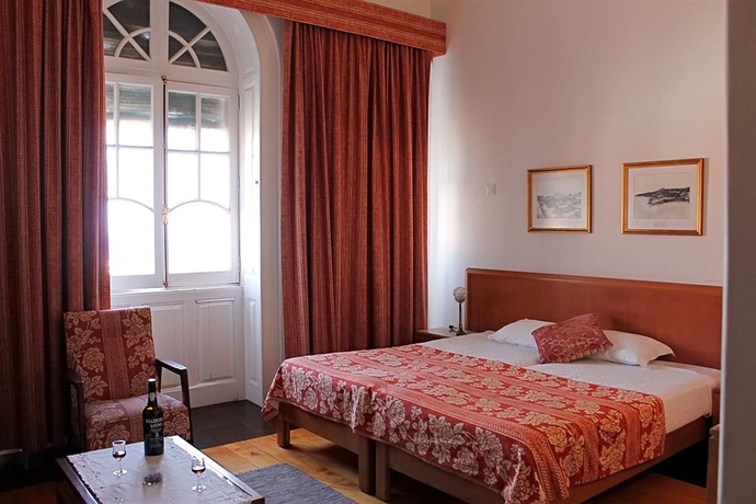 Imagen de la habitación del Hotel Monte Carlo. Foto 12