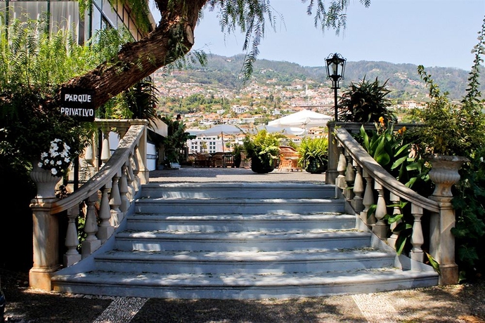 Imagen de los exteriores del Hotel Monte Carlo, Funchal. Foto 14
