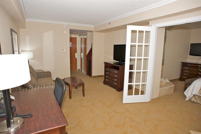 Imagen de la habitación del Hotel Monte Carlo Inn and Suites Downtown Markham. Foto 5