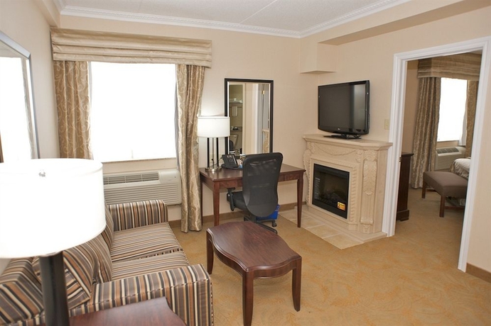 Imagen de los interiores del Hotel Monte Carlo Inn and Suites Downtown Markham. Foto 13