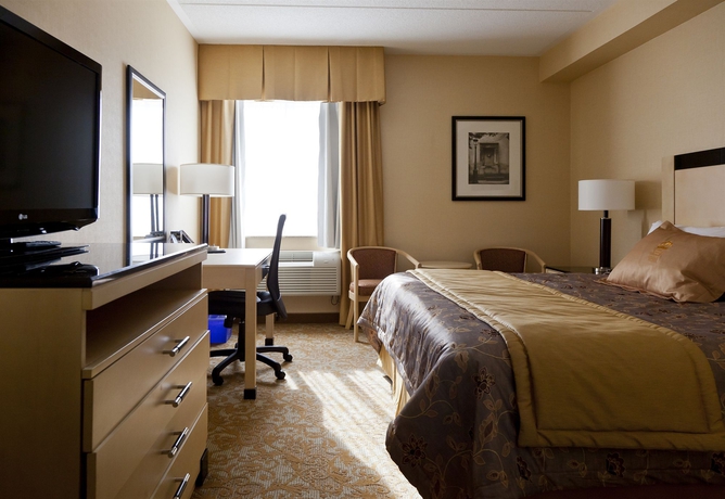 Imagen de la habitación del Hotel Monte Carlo Inn and Suites Downtown Markham. Foto 10