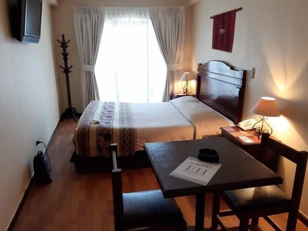 Imagen general del Hotel Monte Carlo, La Paz. Foto 5