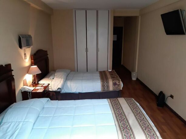 Imagen general del Hotel Monte Carlo, La Paz. Foto 9