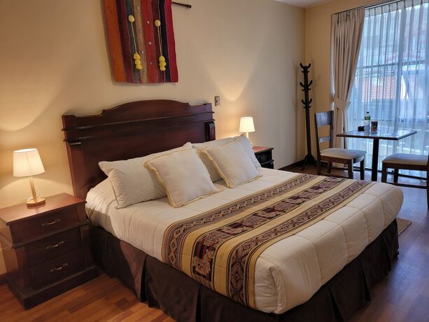 Imagen general del Hotel Monte Carlo, La Paz. Foto 10