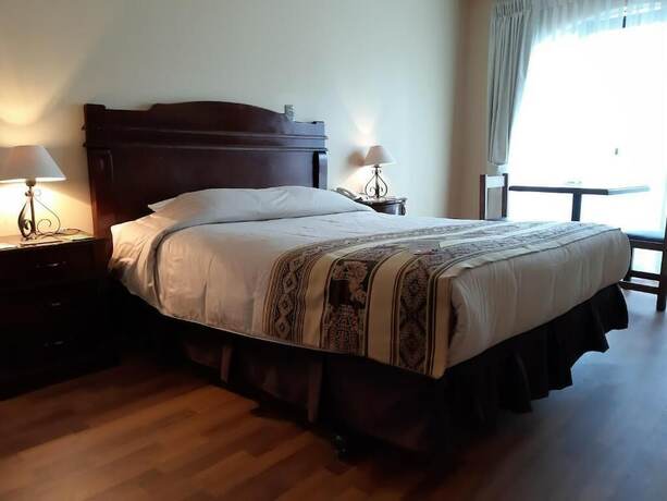 Imagen general del Hotel Monte Carlo, La Paz. Foto 13