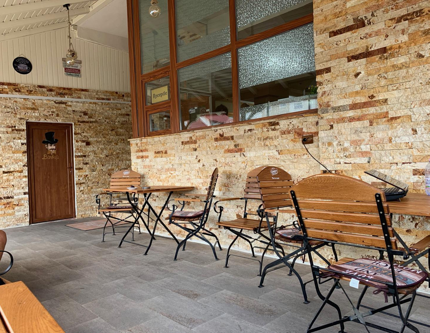 Imagen general del Hotel Monte Carlo, Pitesti. Foto 3