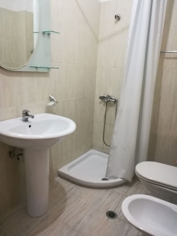Imagen de la habitación del Hotel Monte Carlo, Vlore. Foto 6