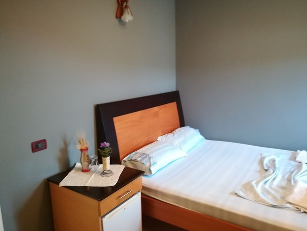 Imagen de la habitación del Hotel Monte Carlo, Vlore. Foto 7