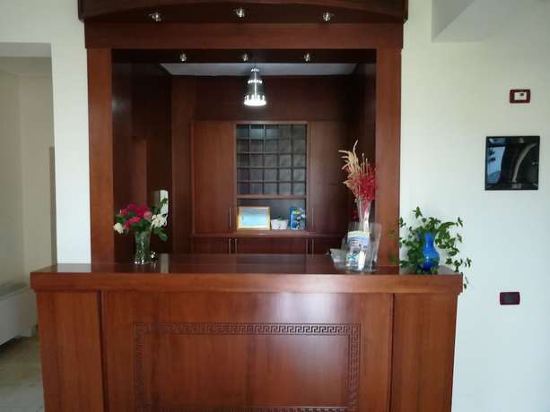 Imagen de los interiores del Hotel Monte Carlo, Vlore. Foto 20