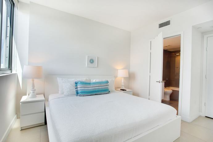 Imagen de la habitación del Hotel Monte Carlo by Miami Vacations. Foto 4