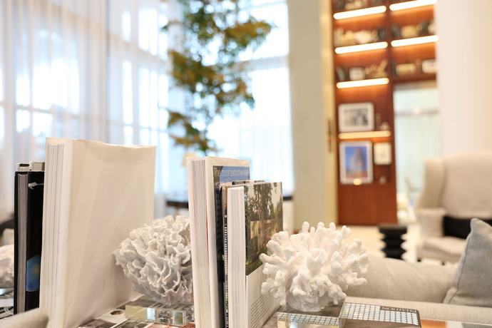 Imagen de los interiores del Hotel Monte Carlo by Miami Vacations. Foto 18