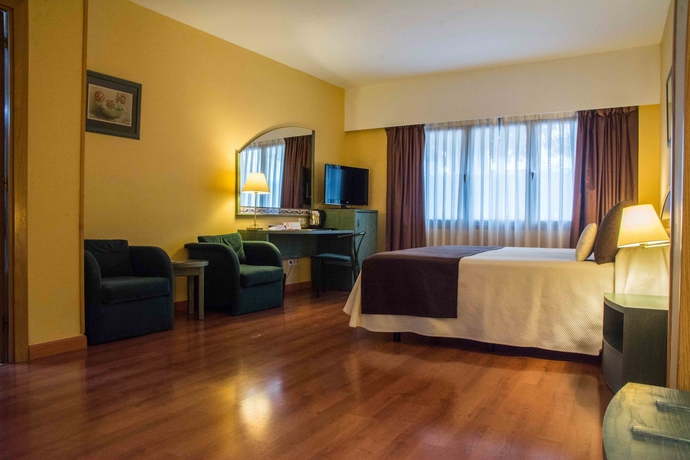 Imagen de la habitación del Hotel Monte Carmelo. Foto 5