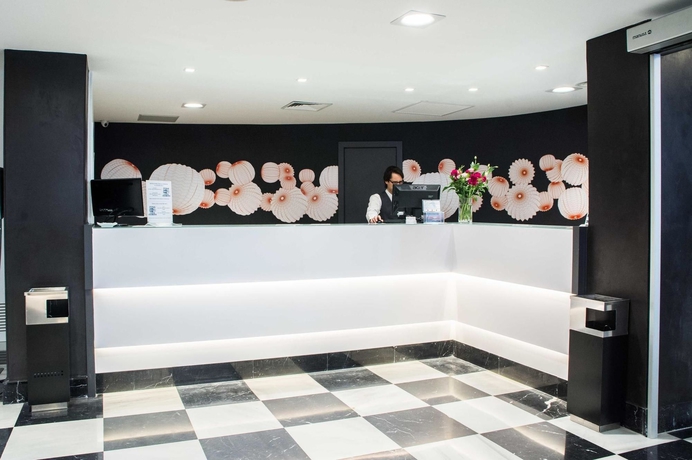 Imagen de los interiores del Hotel Monte Carmelo. Foto 14