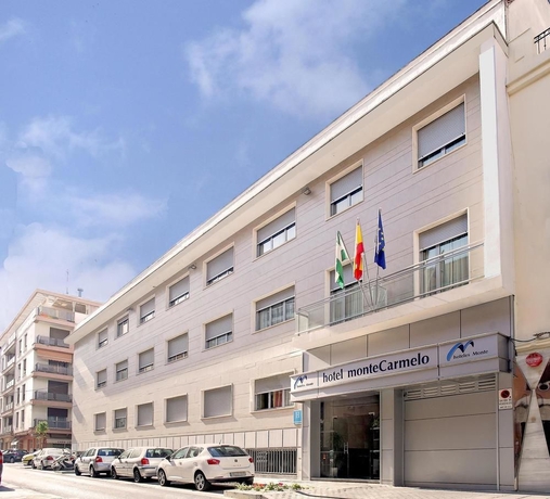 Imagen de los exteriores del Hotel Monte Carmelo. Foto 12