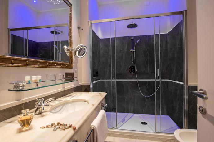 Imagen de la habitación del Hotel Monte Cenci. Foto 8