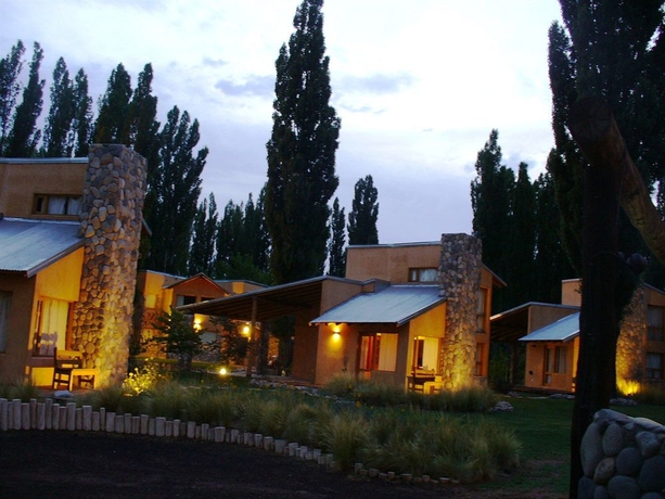 Imagen de los exteriores del Hotel Monte Coiron. Foto 8