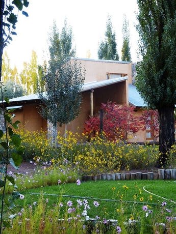 Imagen de los exteriores del Hotel Monte Coiron. Foto 14