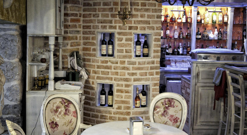 Imagen general del Hotel Monte Cristo, Kotor. Foto 5