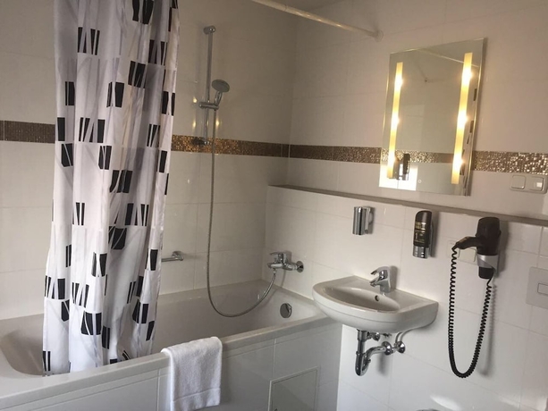 Imagen de la habitación del Hotel Monte Cristo, Offenbach am Main. Foto 6