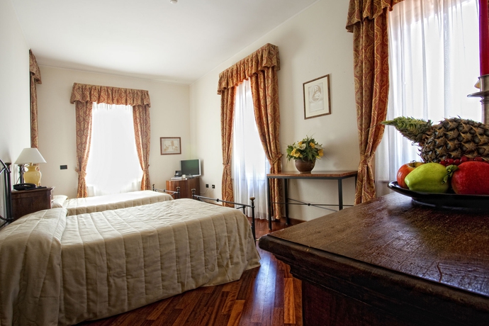 Imagen de la habitación del Hotel Monte Del Re. Foto 7