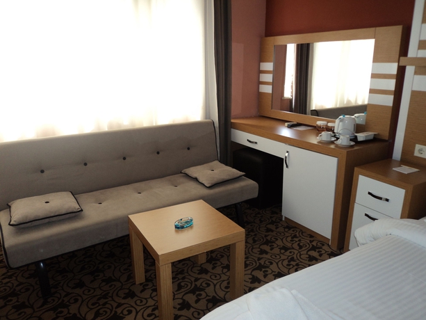 Imagen de los interiores del Hotel Monte. Foto 12