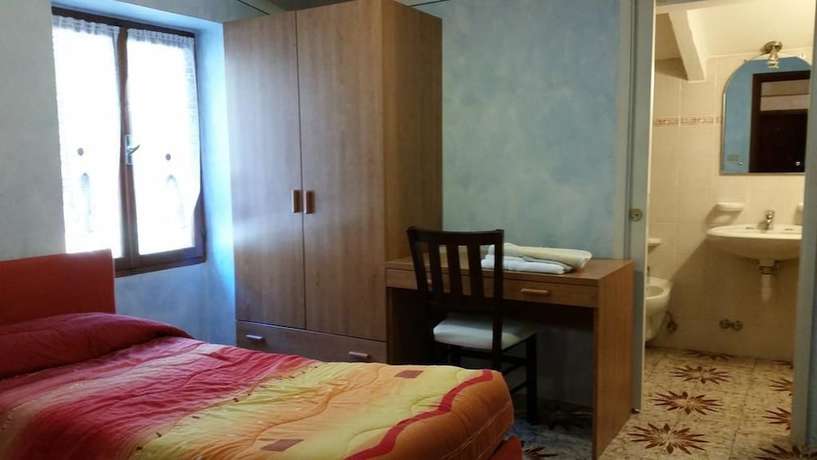 Imagen de la habitación del Hotel Monte Giove. Foto 8