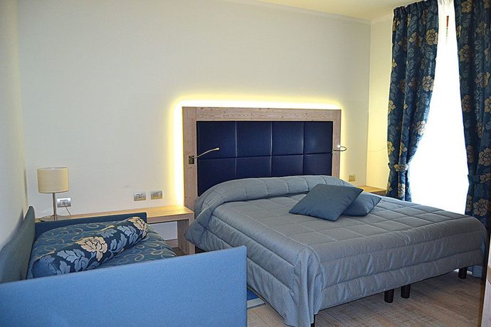 Imagen de la habitación del Hotel Monte Giove. Foto 10
