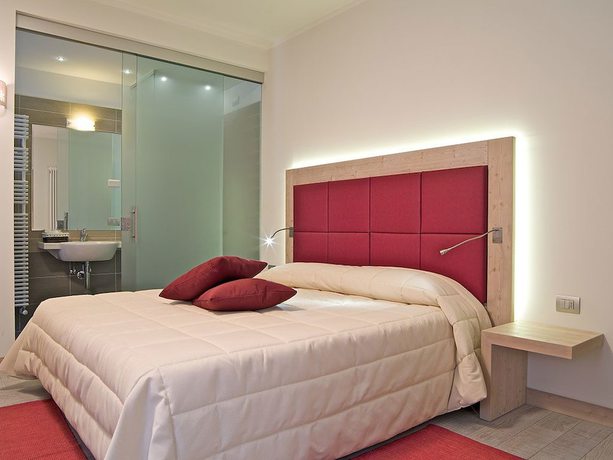 Imagen de la habitación del Hotel Monte Giove. Foto 12