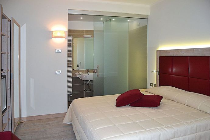 Imagen de la habitación del Hotel Monte Giove. Foto 13