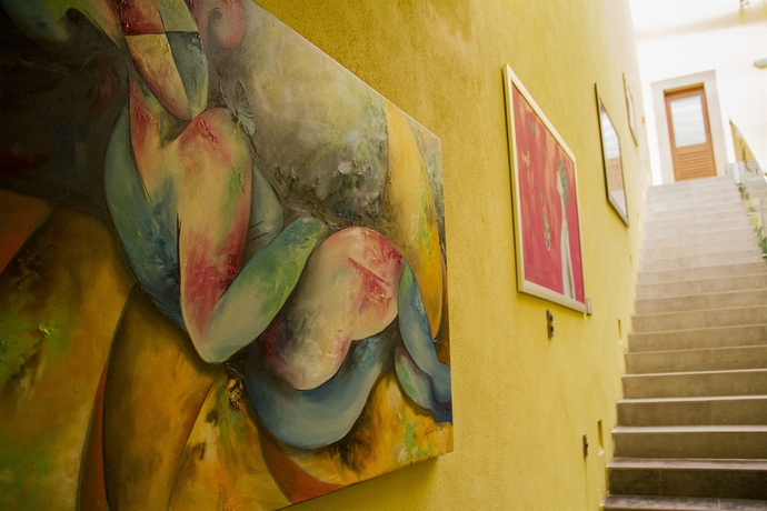 Imagen de los interiores del Hotel Monte Le&oacute;n Boutique Y Galer&iacute;a. Foto 6