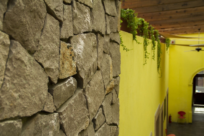 Imagen de los interiores del Hotel Monte Le&oacute;n Boutique Y Galer&iacute;a. Foto 7