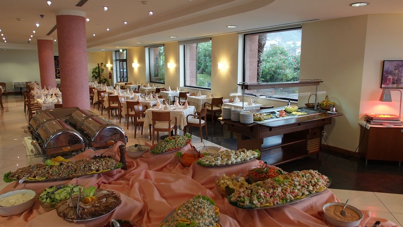 Imagen del bar/restaurante del Hotel Monte Mar Palace. Foto 2