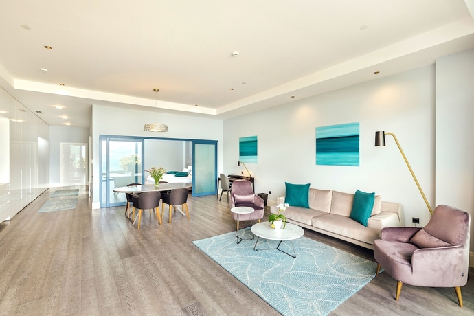 Imagen de la habitación del Hotel Monte Palm Beach. Foto 5