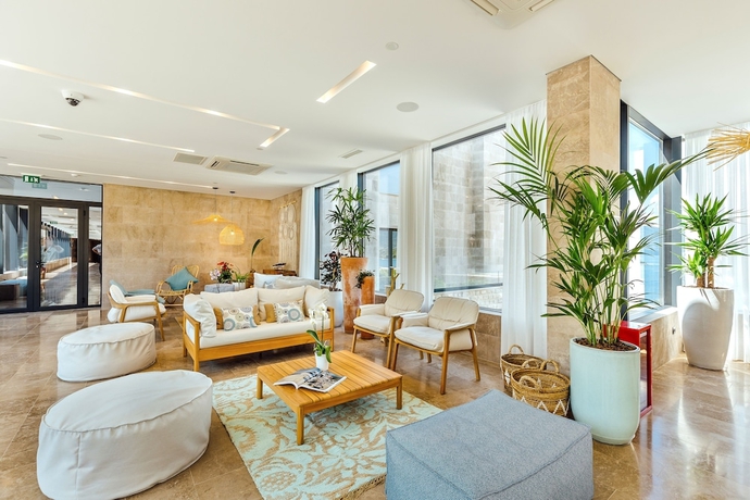 Imagen de los interiores del Hotel Monte Palm Beach. Foto 19
