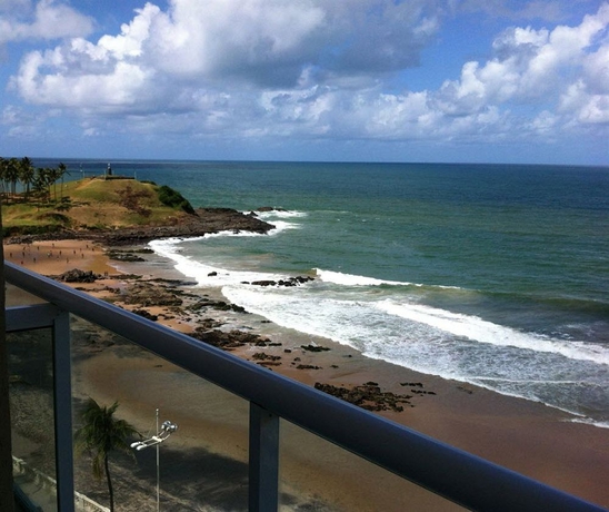 Imagen de los exteriores del Hotel Monte Pascoal Praia. Foto 9