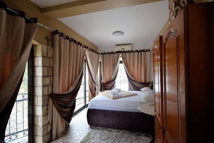 Imagen de la habitación del Hotel Monte Perla Residence. Foto 12