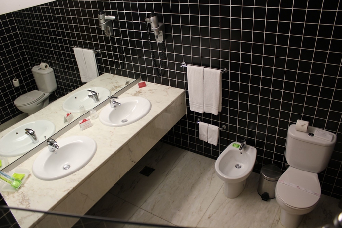 Imagen de la habitación del Hotel Monte Prado and Spa. Foto 6