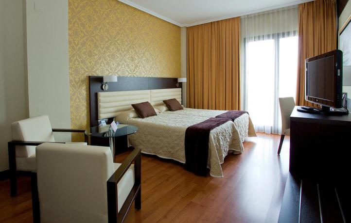 Imagen general del Hotel Monte Puertatierra. Foto 4
