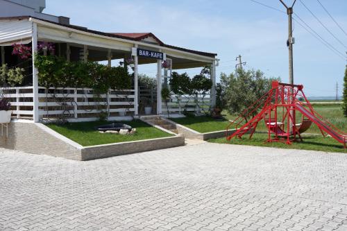 Imagen general del Hotel Monte Rei. Foto 13