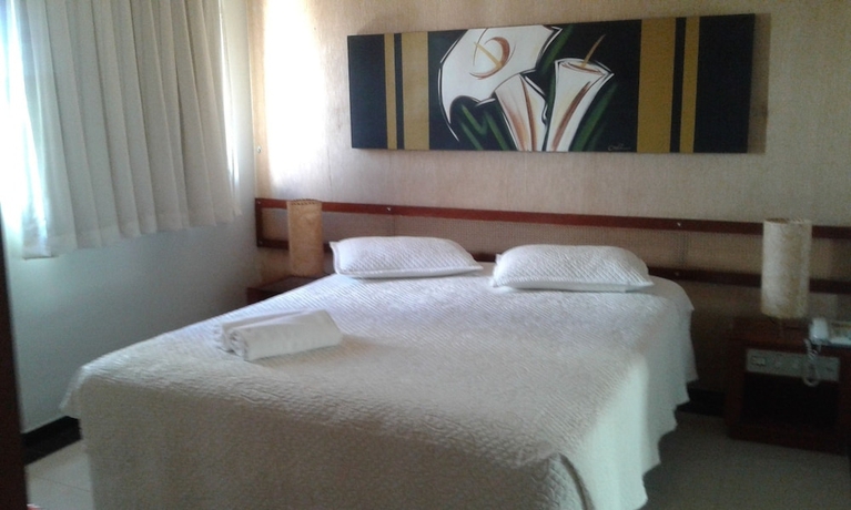 Imagen de la habitación del Hotel Monte Rey. Foto 9