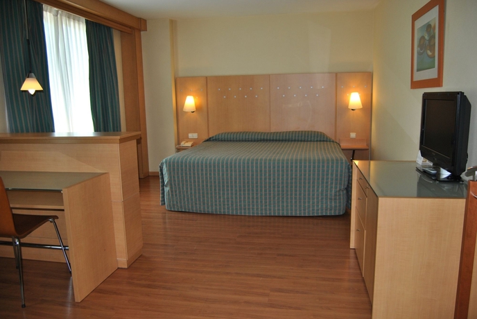 Imagen de la habitación del Hotel Monte Rozas. Foto 11